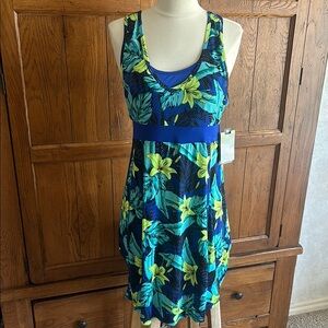 Tek Gear🏝️NWT with DRYTEK TROPICAL Blue and Green Sleeveless SUN DRESS😎